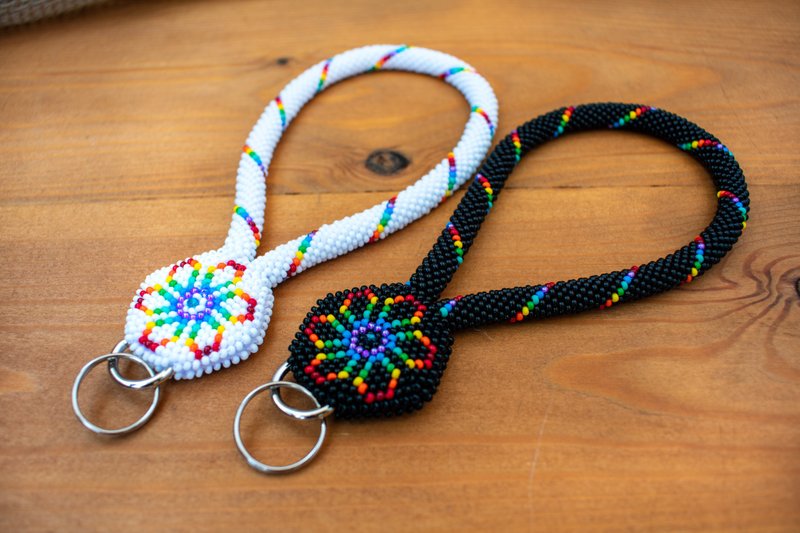 Rainbow keychain Colourful key chain Wrist keychain Keychain for wrist - 鑰匙圈/鑰匙包 - 其他材質 黑色