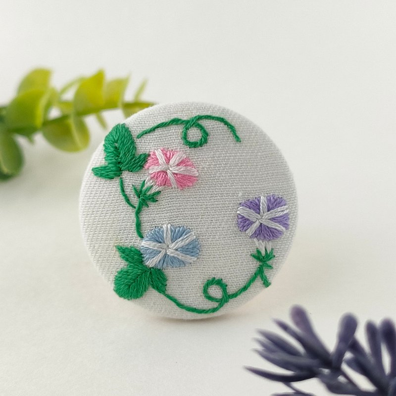 パステルカラーの朝顔刺繍ブローチor刺繍ヘアゴム - 胸針 - 棉.麻 紫色