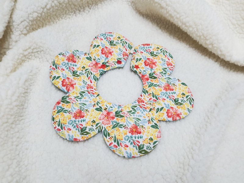 Color printing hair ball flower pocket / baby bib / saliva towel