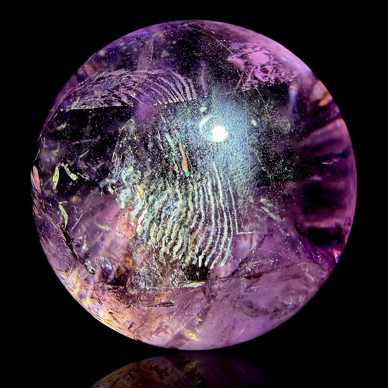 B04 彩虹光上帝指紋 紫水晶球 52.2mm 神聖頻率 靈性覺醒 收藏級 - 擺飾/家飾品 - 水晶 多色