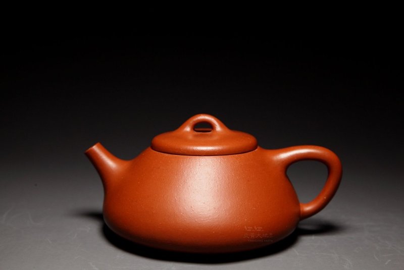【石瓢】 胖老闆 龍山堂 傳統手工  黃龍山老朱泥 190cc - 茶壺/茶杯/茶具 - 陶 咖啡色