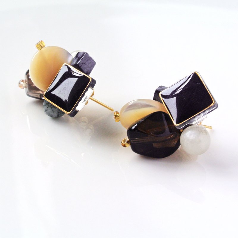 Retro system. Tea crystal turquoise earrings