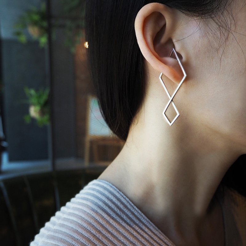 rhombus earring_菱形耳骨環 沒耳洞 耳環 耳夾 耳骨夾 925銀 - 耳環/耳夾/耳骨夾 - 銀 銀色