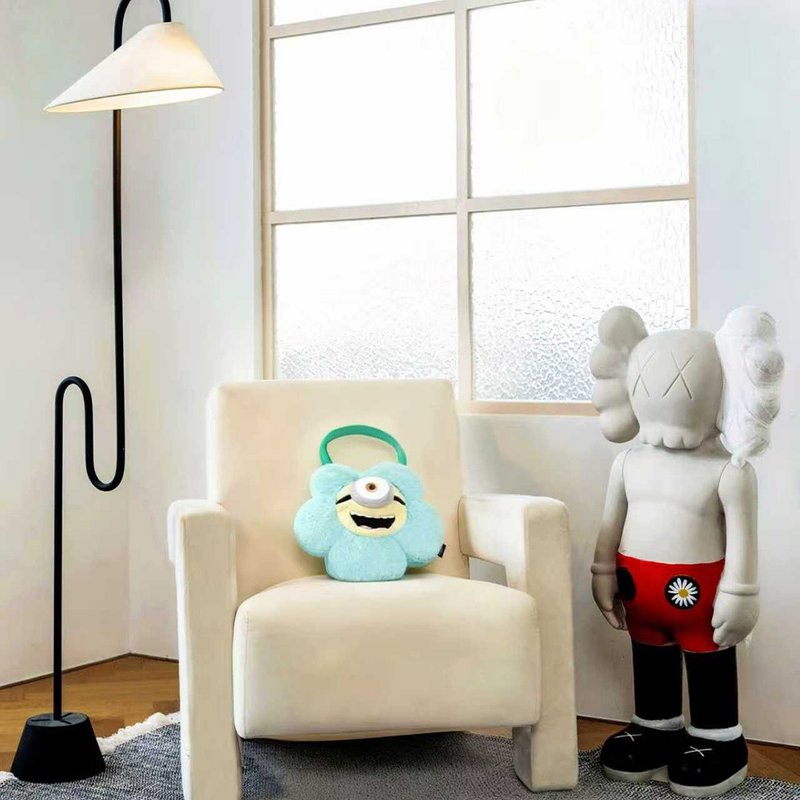 Minions Daisy 絨毛抱枕 - 枕頭/抱枕 - 其他材質 綠色