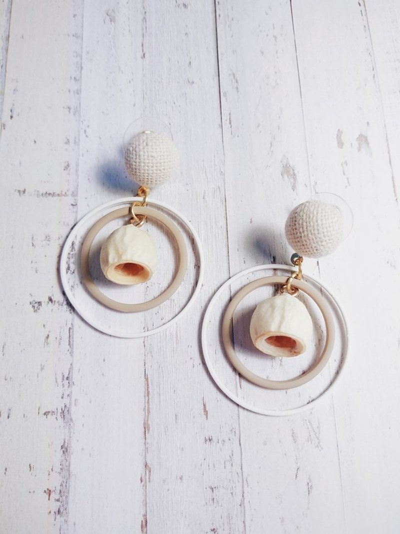 ◈ light sweet garden ◈ dried flower earrings fruit forest