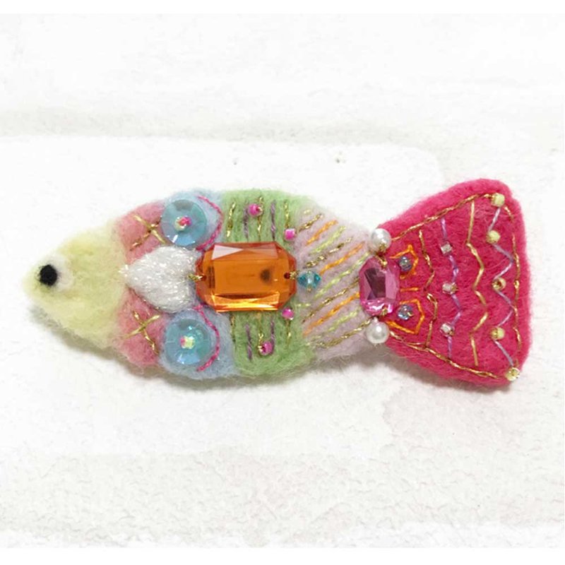 Fish Brooch 003