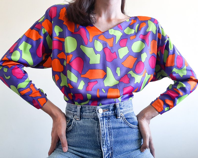 復古抽像印花襯衫 霓虹色羈扣後背襯衫 圓領襯衫 - 女上衣/長袖上衣 - 聚酯纖維 多色