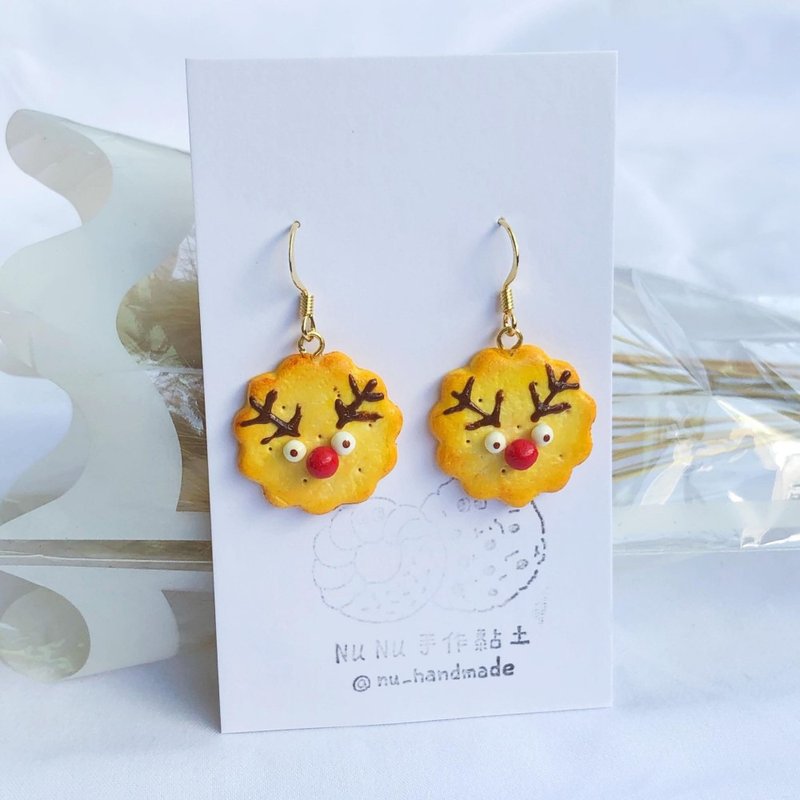 Elk biscuit earrings
