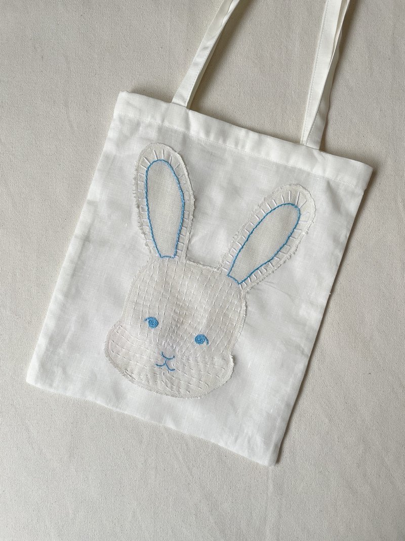 日本製 高密度に織り上げたイタリア製リネンのトートバッグ うさぎ 刺繍 刺子 アップサイクル品 - 手提包/手提袋 - 棉.麻 白色