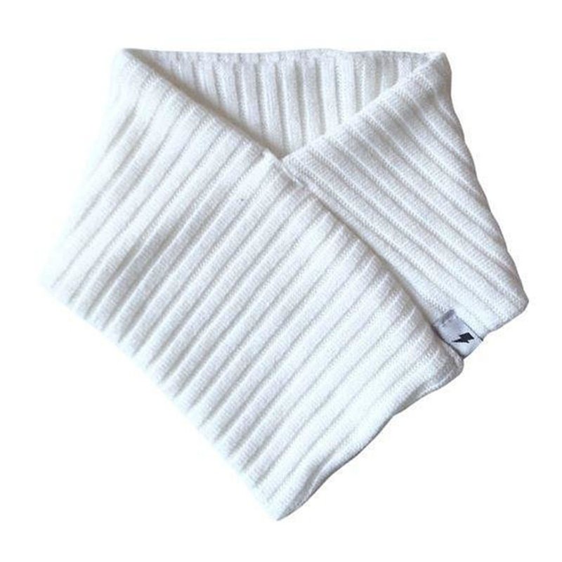 Elegant white wool scarf (with saliva towel for winter)