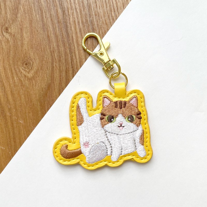 Meow 啡白貓貓黃色匙扣匙圈掛飾 - 鑰匙圈/鑰匙包 - 其他材質 黃色