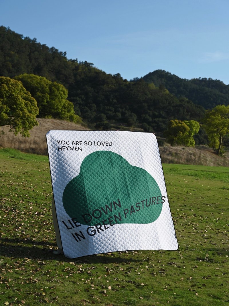 Heymen黑門 躺臥在青草地上 防水防潮居家戶外露營草坪加厚野餐墊 - 野餐墊 - 其他材質
