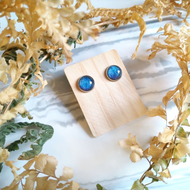 Bark cloth ear needles_dark lake blue
