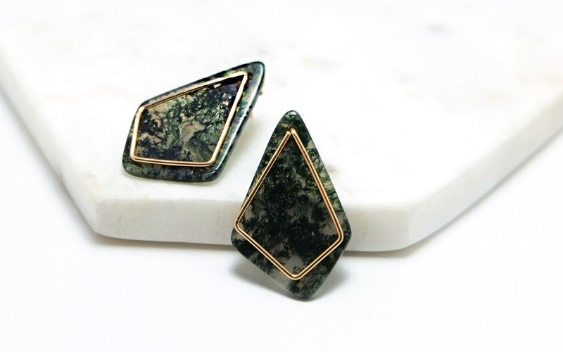 Ocean Grass Agate Goldfilled Earrings