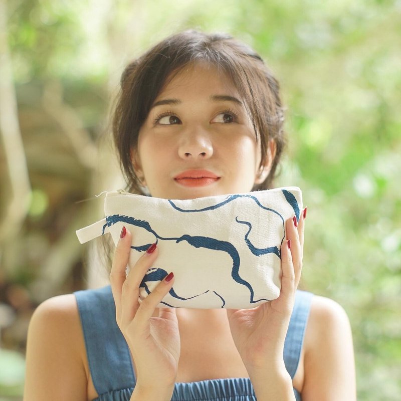 Beauty Pouch - Crayon Blue