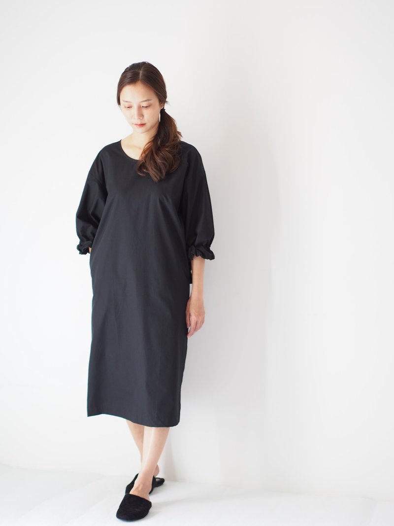 ManiBleu  Bow Tie Bell Sleeve Midi Dress - Black - 洋裝/連身裙 - 棉.麻 黑色