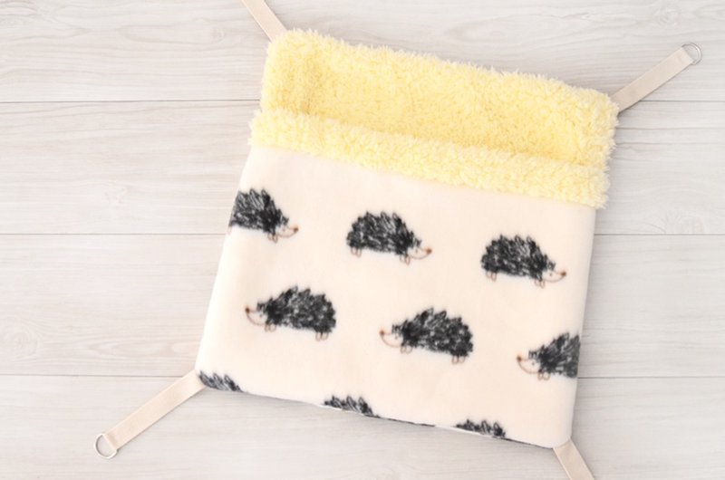 Natural Harezumi Hammock Poodle Fur