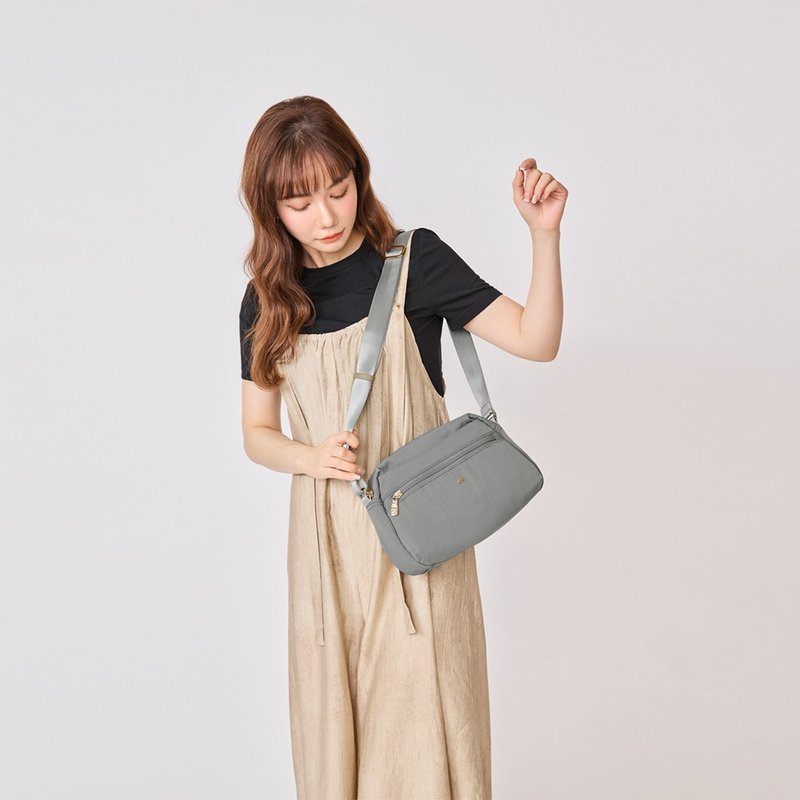 斜背包 夢特多隔層尼龍斜背包-7011-30-多色任選 - 側背包/斜背包 - 尼龍 灰色