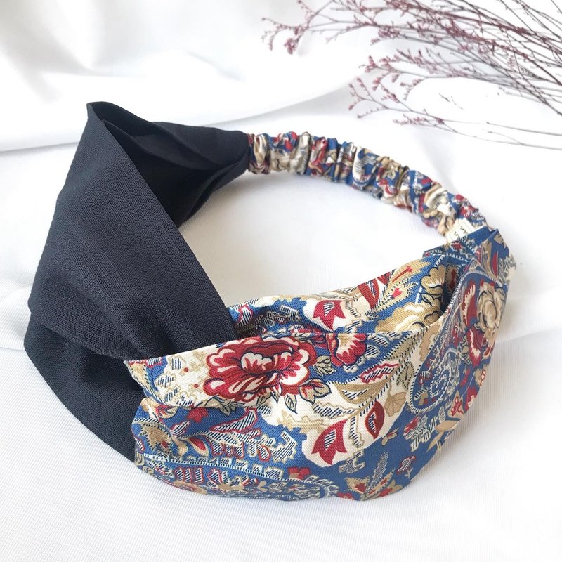 Cross hair band-embroidered rose with navy blue