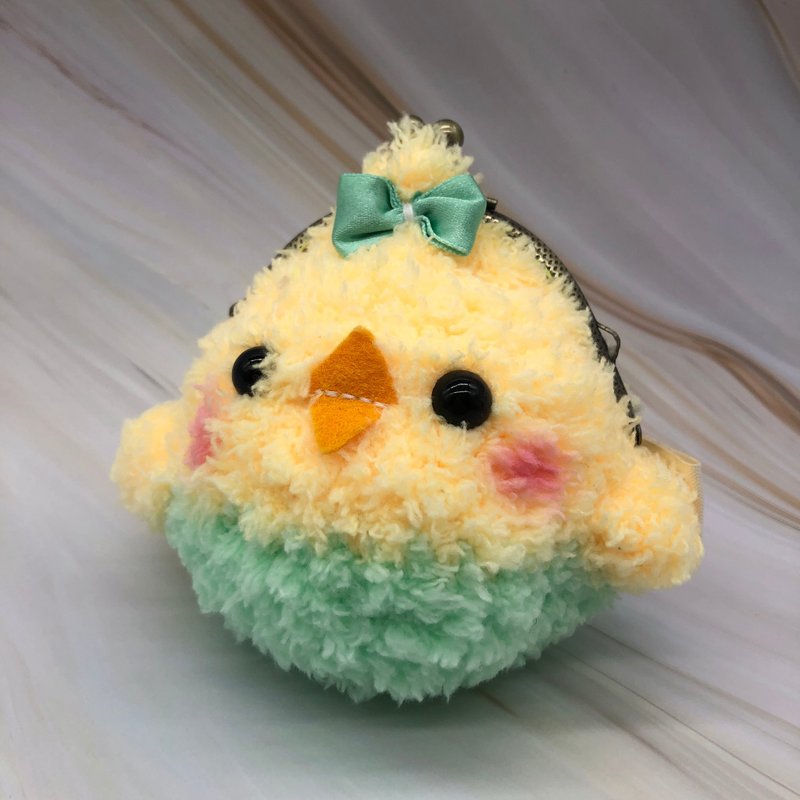 Knitting animal purse mouth gold package - started falling chick