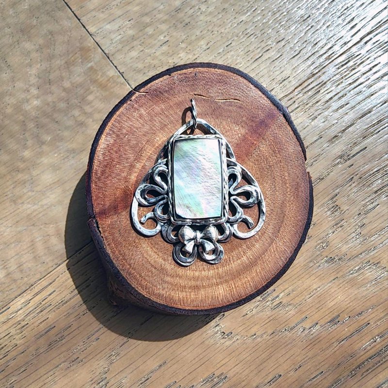 【曲水辰手作】黑蝶貝純銀吊墜 - 項鍊 - 寶石 多色