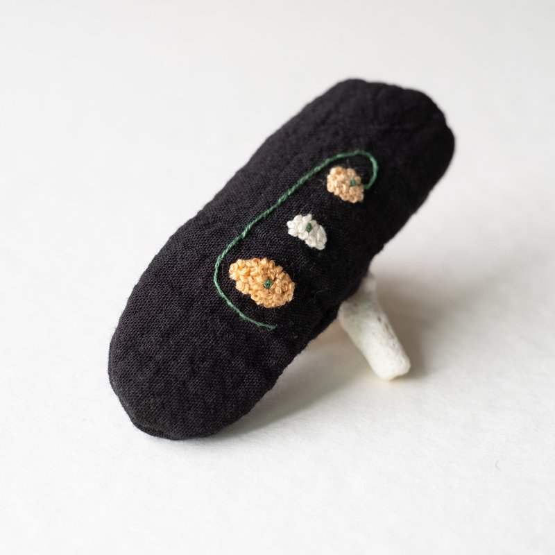 Ye Yin Series·Embroidery Brooch
