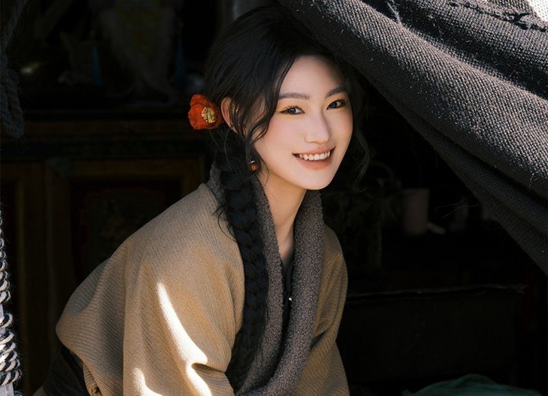 【落日餘暉】 新中式復古藏裝 保暖外套 - 女上衣/長袖上衣 - 其他材質 卡其色