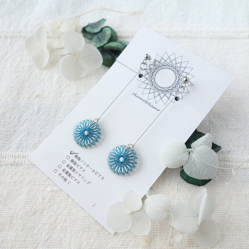 絹線製 搖曳小花垂墜耳環 / 耳夾 | 藍色款 | 免運費 - 耳環/耳夾/耳骨夾 - 絲.絹 藍色