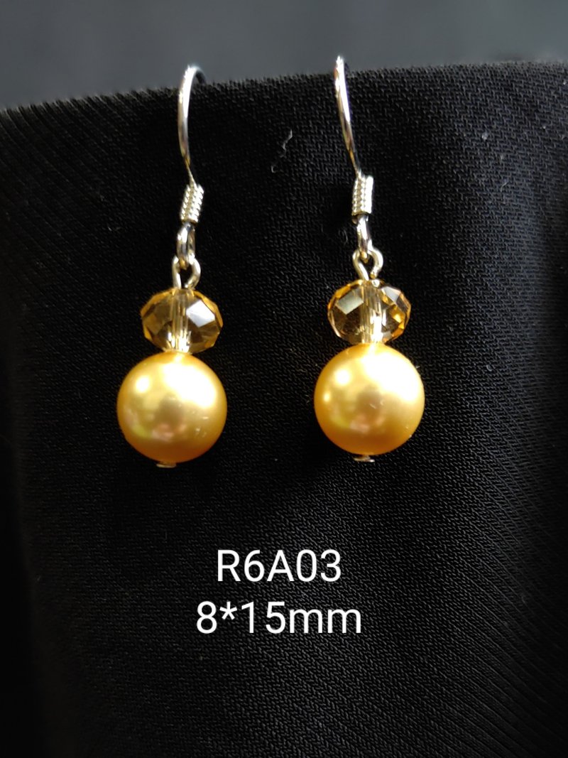 *I am designing*R6A03 Swarovski Crystal. Pearl Earrings