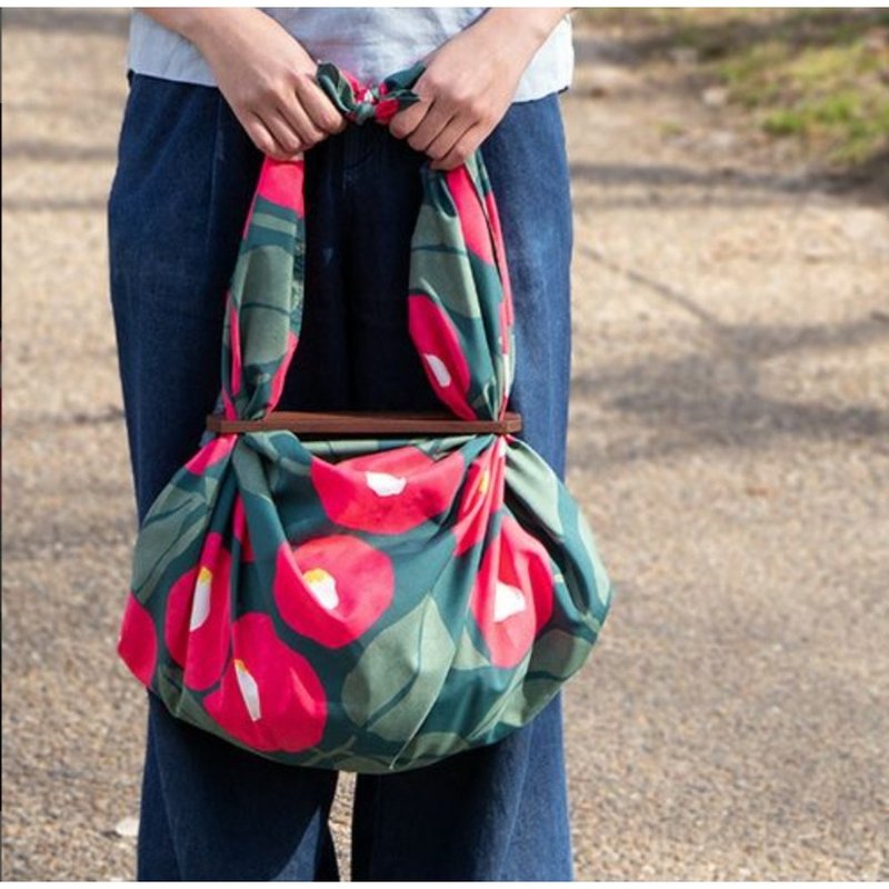 京都風呂敷包巾-竹久夢二 三巾-山茶花(防潑水) - 手帕 - 其他人造纖維