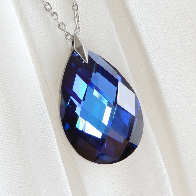 sparkle and super large crystal drop pendant necklace