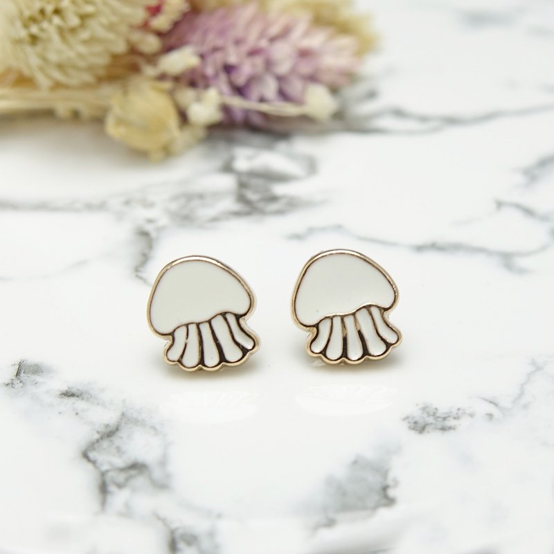 Cute metal jellyfish clip earrings