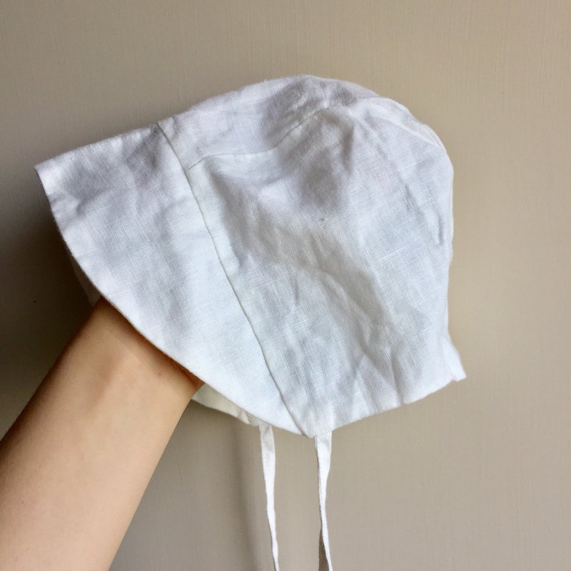 White linen baby bonnet