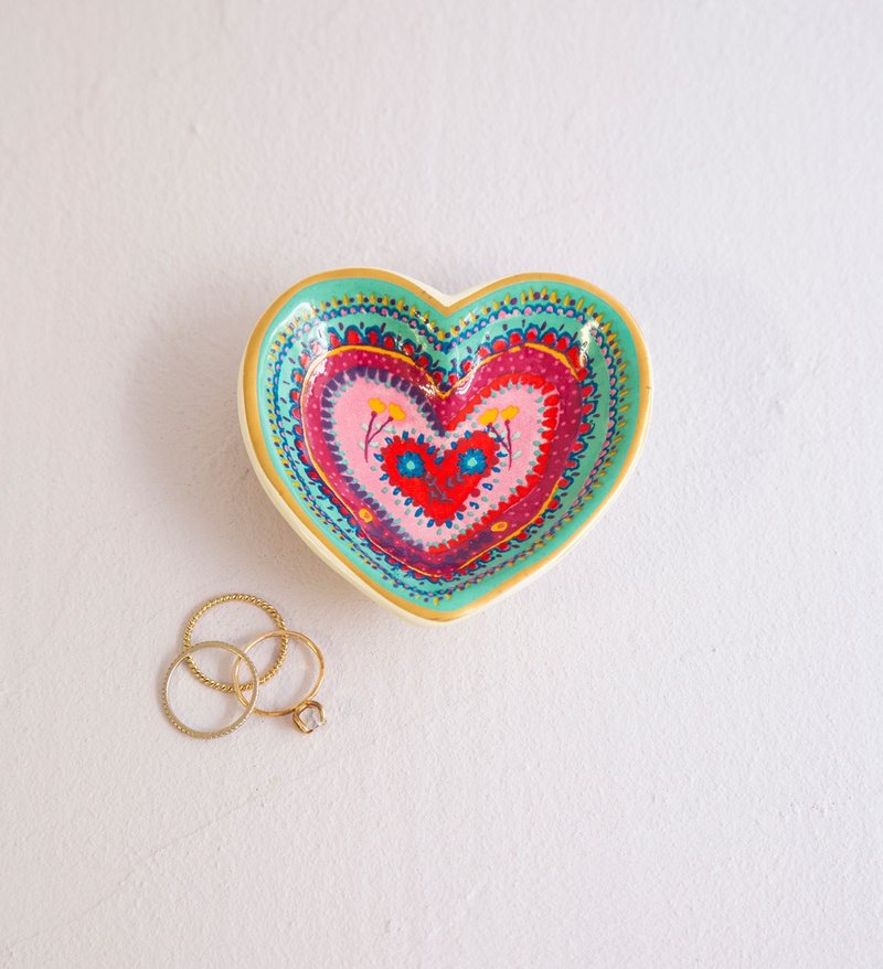 Phnom Penh heart-shaped small dish | DSH157