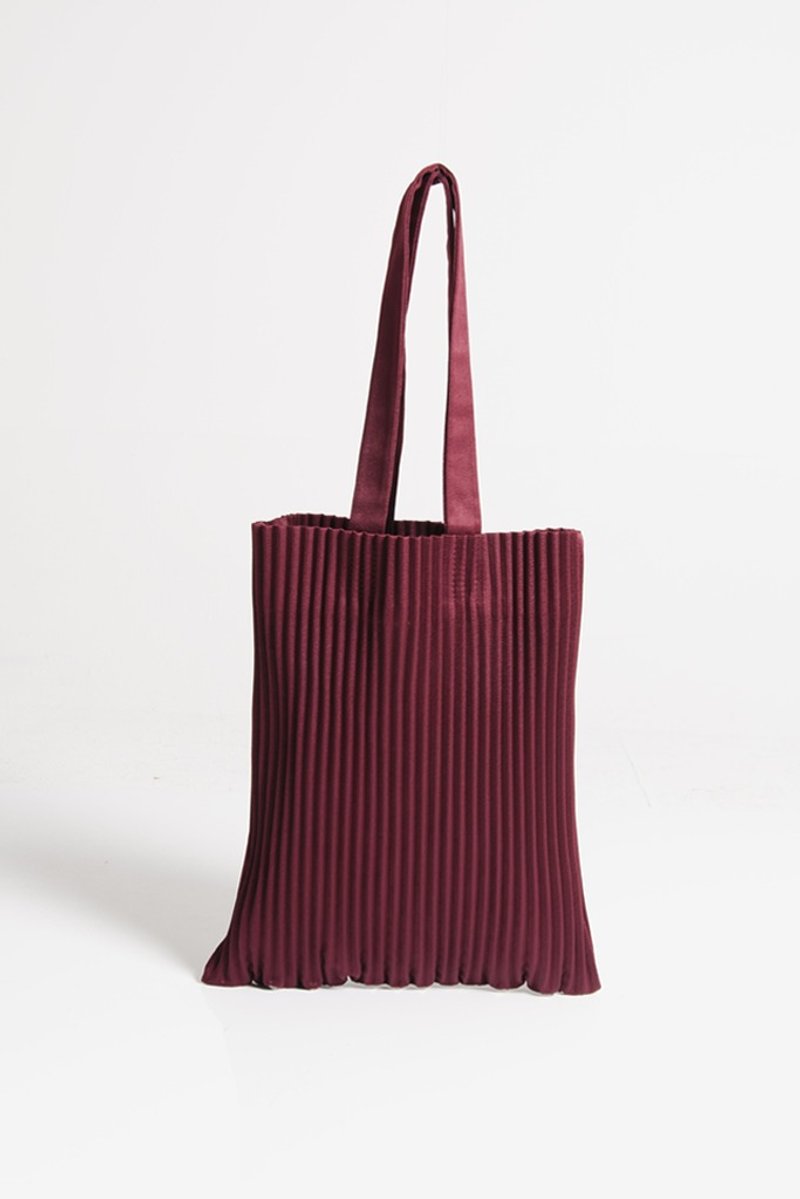 NEW! aPulp Tote bag in Oxblood