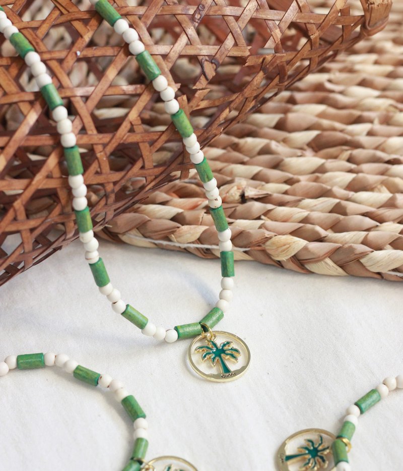 Summer Queen Necklace