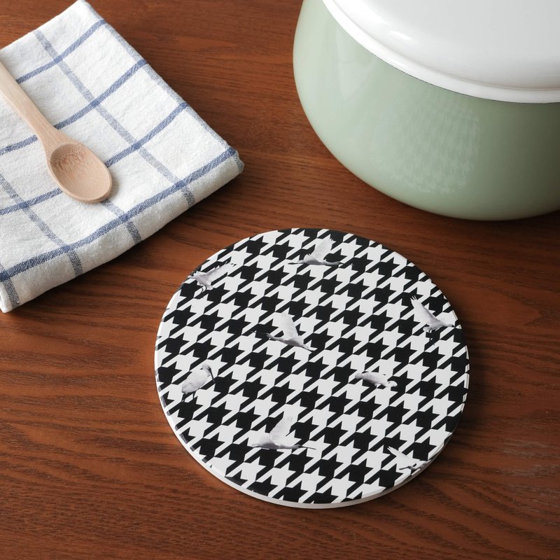 【錦源興】千鳥陶瓷防滑鍋墊 l 隔熱墊 止滑墊 圓形鍋墊 新居賀禮 - 桌布/桌巾/餐墊 - 陶 白色