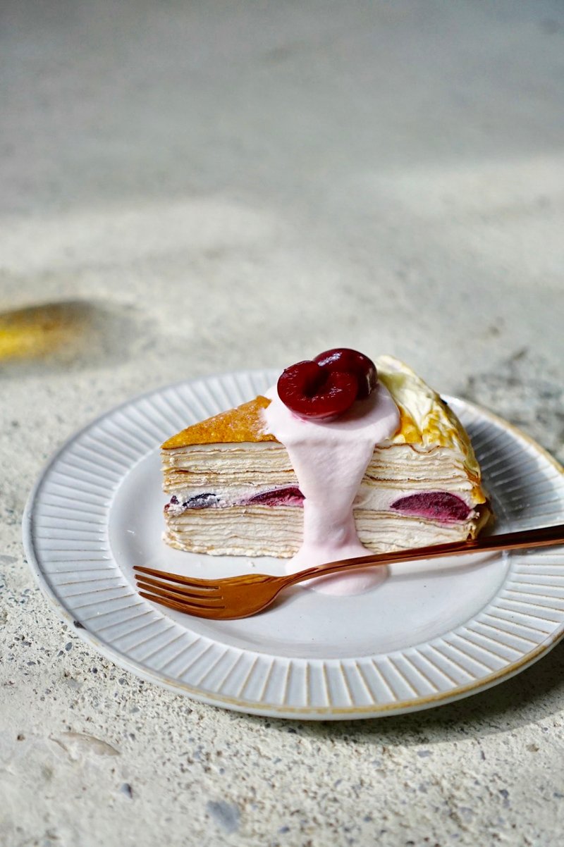 Slightly white cheese cherry layer 6 吋 home with