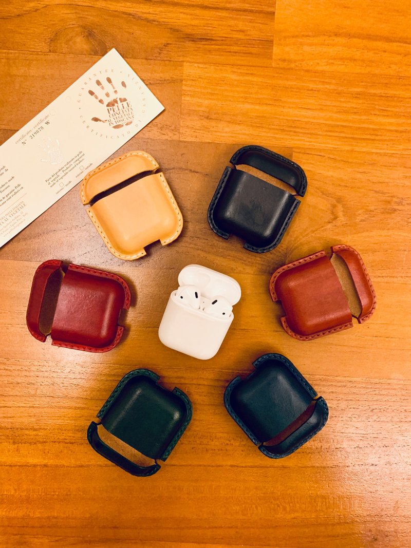 Apple AirPods leather case