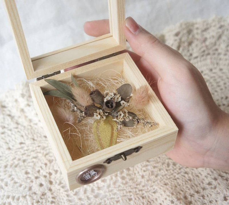 Dried Flower Bookmark