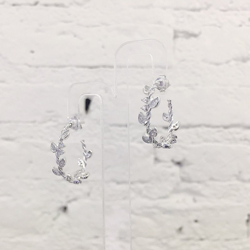 Olive leaf earrings
