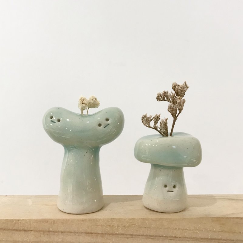 BUGS | mini flowerware