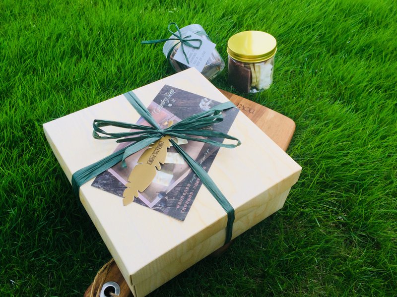 Pigs wishful and universal BAR | A good helper with one soap and multiple uses. COUNTRY SOAP