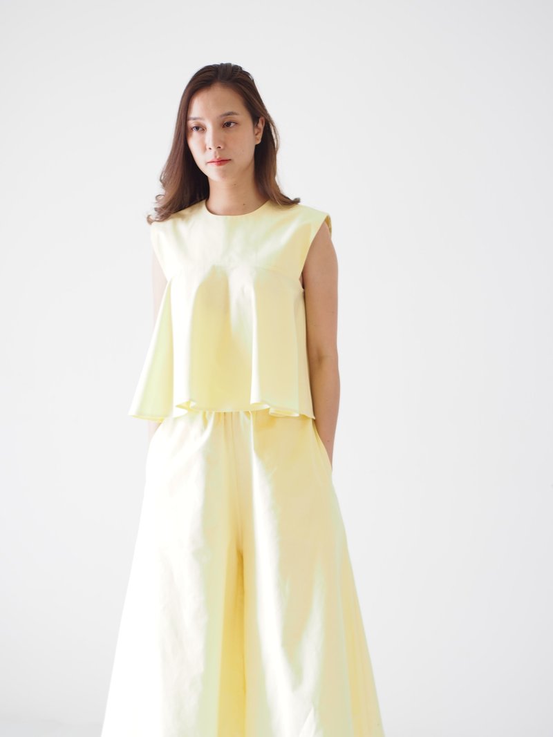 ManiBleu Frill Cotton Top - Lemon - 女上衣/長袖上衣 - 棉.麻 黃色