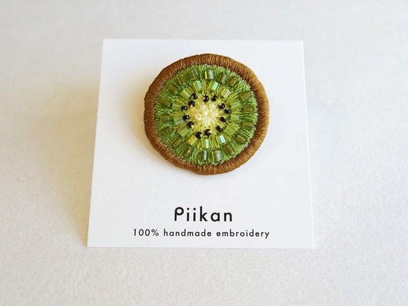【Fruit series】 Kiwi brooch