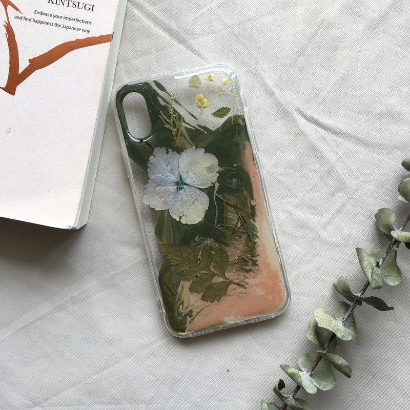 handmade phone case pressed flower