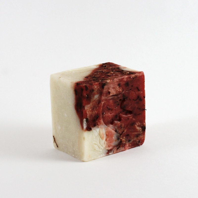 1931 Red, bergamot and sweet-scented osmanthus (sold out)