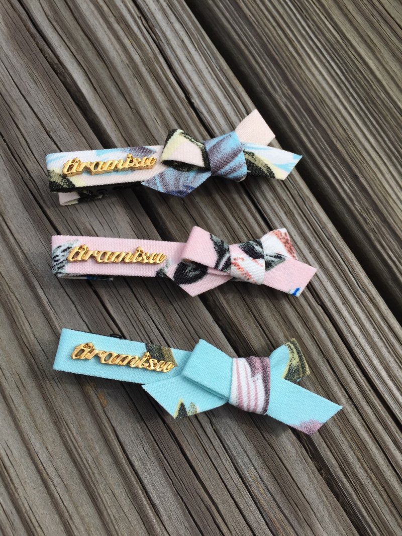 Midsummer >> small bow section bangs clip