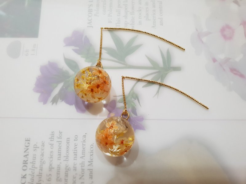 Glue pressed flower crystal ball jewelry ~ ~ ear pin