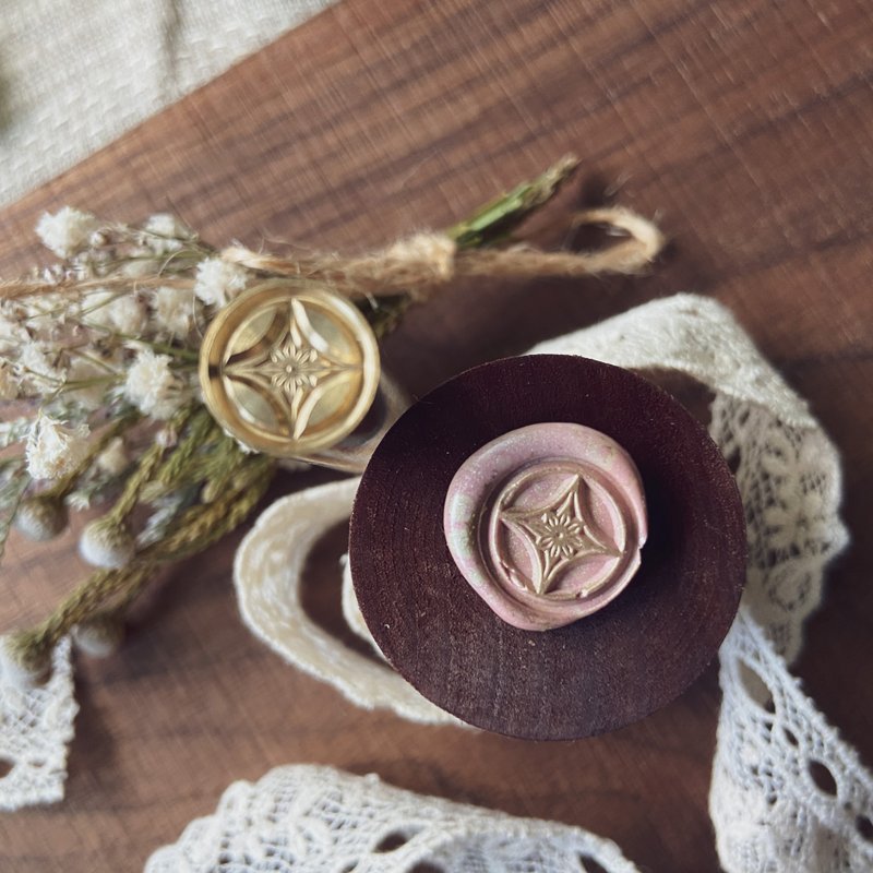 Window grille brass lacquer sealing wax seal